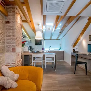 Atticus Apartment