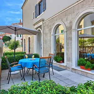 Prestige Lux Apartment
